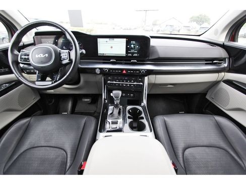 Used 2024 Kia Carnival SX Prestige FWD image 10