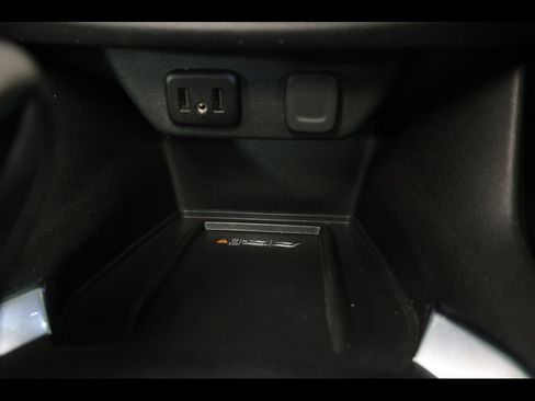 Used 2023 Chevrolet Traverse LT w/ Midnight/Sport Edition image 27