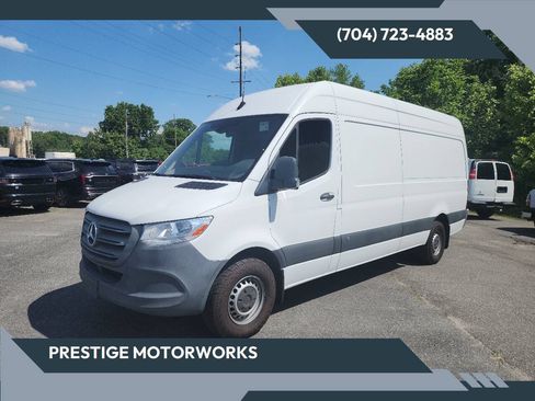 Used 2022 Mercedes-Benz Sprinter 2500 image 1