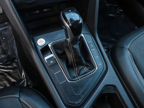 Used 2022 Volkswagen Taos SE w/ Panoramic Sunroof Package image 20