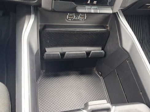 Used 2021 RAM 1500 Big Horn image 24