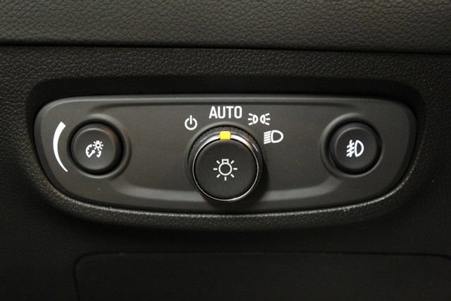 Used 2023 Buick Encore GX Essence w/ Advanced Technology Package FWD image 22
