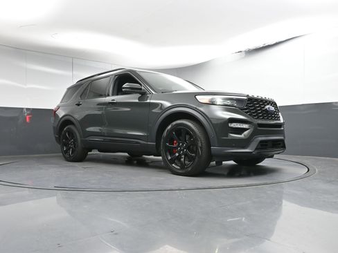 Used 2022 Ford Explorer ST w/ Equipment Group 401A image 30