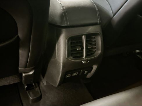 Used 2021 Jeep Cherokee Limited AWD/4WD image 28