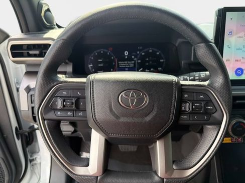 Used 2026 Toyota 4Runner 4WD image 26