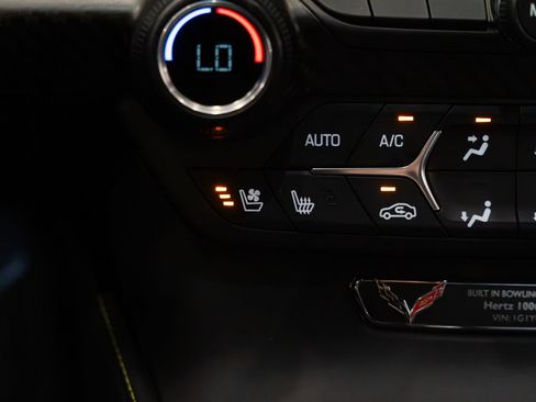 Used 2019 Chevrolet Corvette Z06 RWD image 13