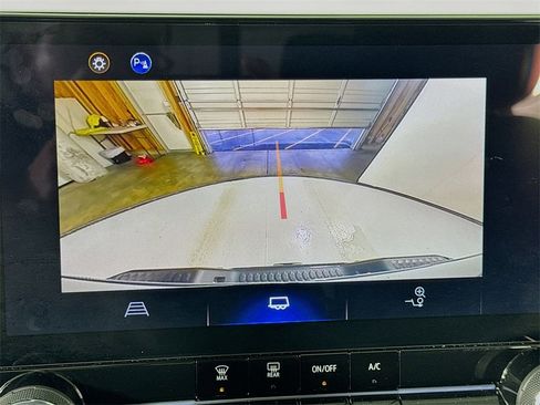 Used 2024 Chevrolet Colorado Trail Boss w/ Advanced Trailering Package image 40