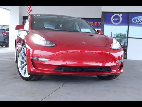 Used 2018 Tesla Model 3 Long Range RWD image 1