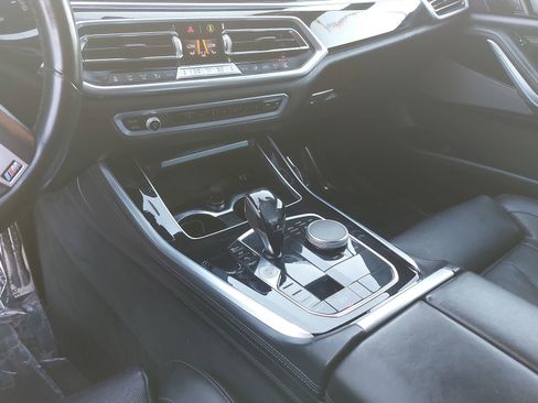 Used 2019 BMW X5 xDrive50i w/ M Sport Package image 25
