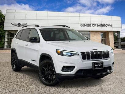 Used 2023 Jeep Cherokee Altitude Lux w/ Lux Elite Package