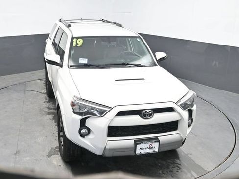Used 2019 Toyota 4Runner TRD Off-Road Premium AWD/4WD image 20