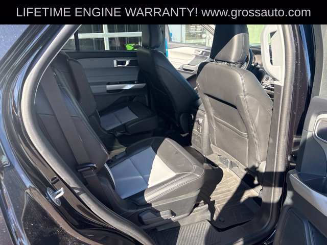 Used 2024 Ford Explorer XLT w/ Equipment Group 202A AWD/4WD image 33