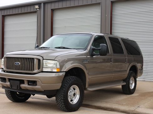 Used 2003 Ford Excursion Eddie Bauer image 8