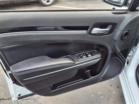 Used 2022 Chrysler 300 S image 12