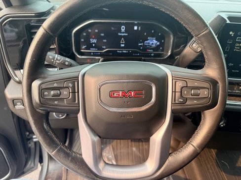 Used 2023 GMC Sierra 1500 SLE w/ Enhanced Capability Package AWD/4WD image 17