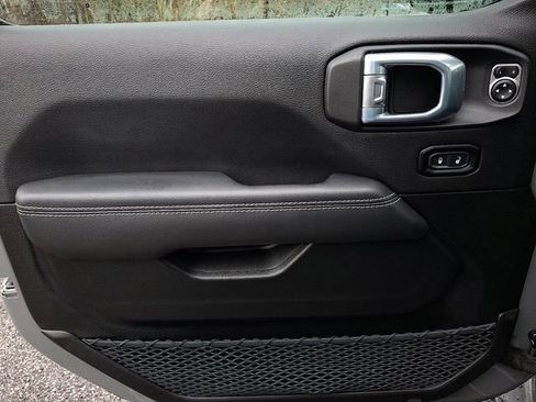 Used 2023 Jeep Wrangler Unlimited Sahara w/ Cold Weather Group image 12