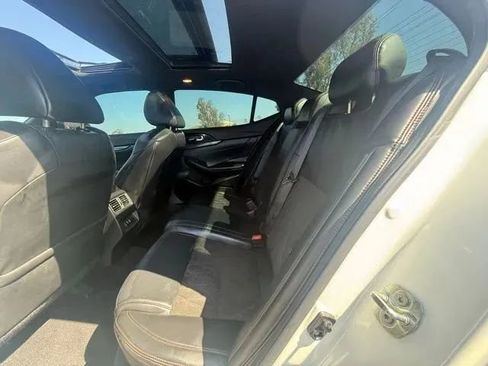Used 2021 Nissan Maxima SR w/ Sport Mat Group FWD image 12