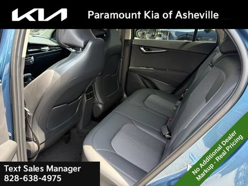 New 2026 Kia Niro EX FWD image 22