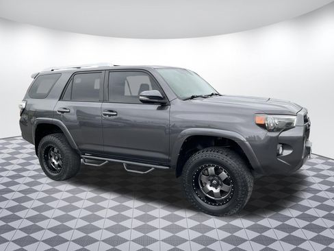 Used 2018 Toyota 4Runner SR5 Premium AWD/4WD image 1