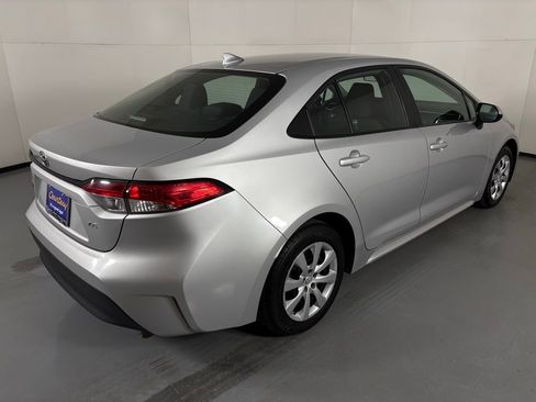 Used 2023 Toyota Corolla LE FWD image 8