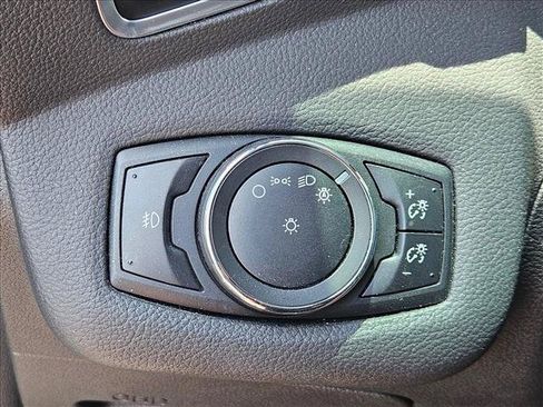 Used 2013 Ford Escape Titanium w/ Parking Technology Pkg FWD image 8