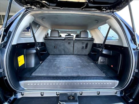Used 2021 Toyota 4Runner Limited image 17