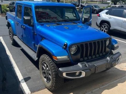 Used 2022 Jeep Gladiator Overland w/ LED Lighting Group AWD/4WD image 12