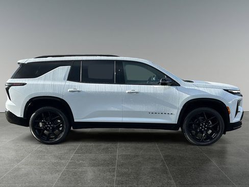 New 2026 Chevrolet Traverse RS image 8