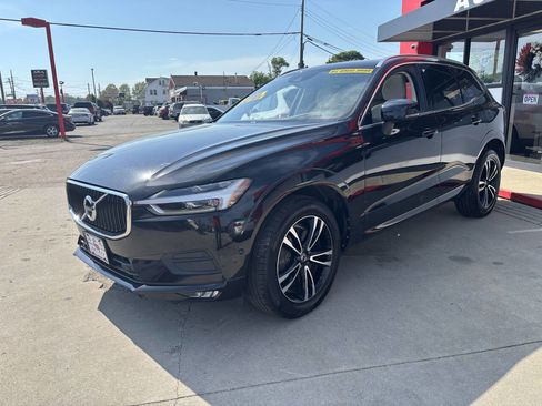 Used 2018 Volvo XC60 T6 Momentum w/ Advanced Package AWD/4WD image 8