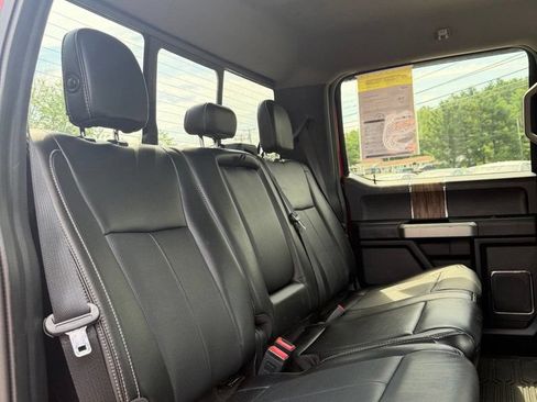 Used 2019 Ford F150 Lariat AWD/4WD image 12