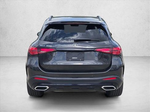Used 2023 Mercedes-Benz GLC 300 image 6