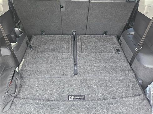 Certified 2022 Volkswagen Tiguan SE w/ Panoramic Sunroof Package FWD image 6