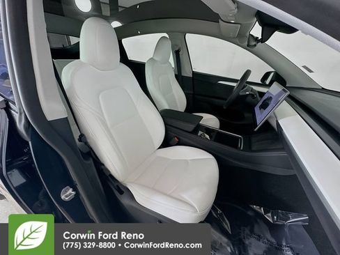 Used 2024 Tesla Model Y Long Range AWD/4WD image 26