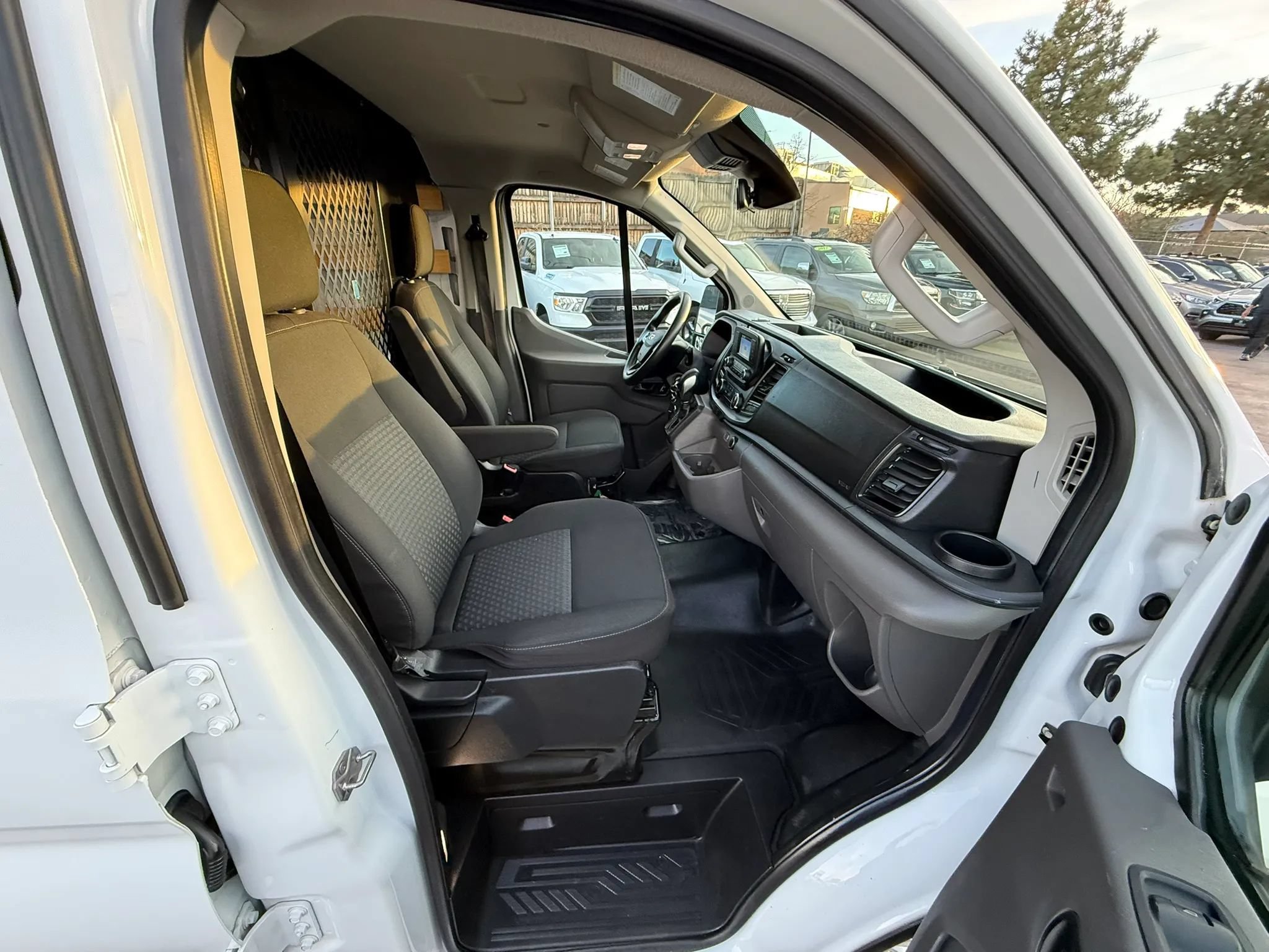 Used 2021 Ford Transit 250 Low Roof w/ Exterior Upgrade Package RWD image 23
