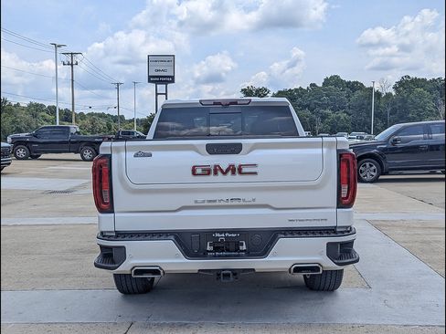 Used 2021 GMC Sierra 1500 Denali w/ Denali Ultimate Package AWD/4WD image 8