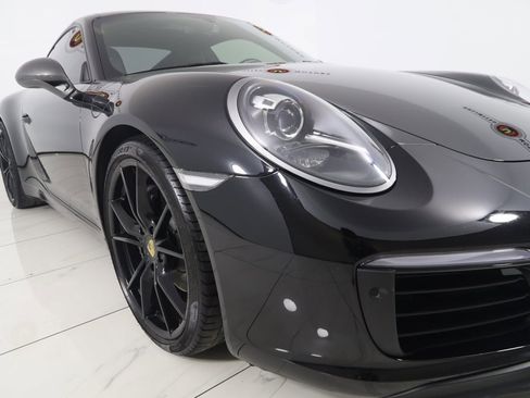 Used 2019 Porsche 911 Carrera T w/ Carrera T Interior Package image 60