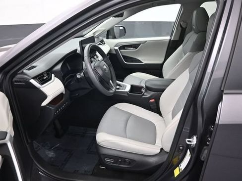Used 2024 Toyota RAV4 Limited w/ Advanced Technology Package AWD/4WD image 9