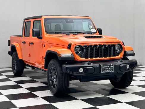 New 2025 Jeep Gladiator Sport image 2