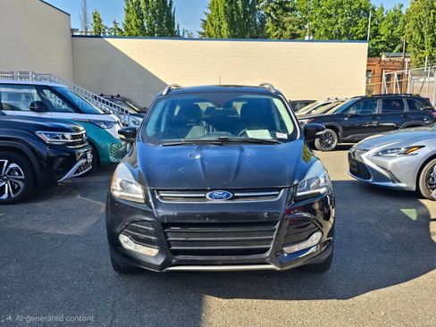Used 2016 Ford Escape Titanium w/ Equipment Group 301A AWD/4WD image 2