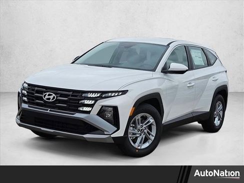 New 2026 Hyundai Tucson SE FWD image 1
