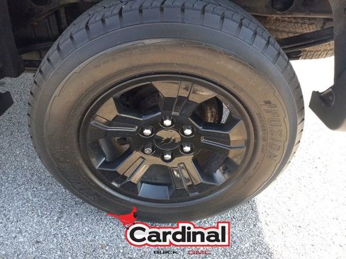 Used 2018 Chevrolet Silverado 1500 LT w/ All Star Edition image 13