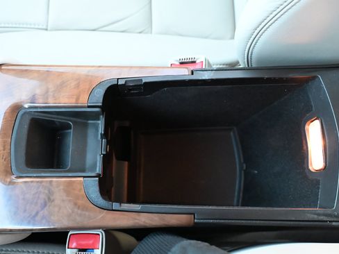 Used 2019 Cadillac XTS Luxury w/ Driver Awareness Package image 34