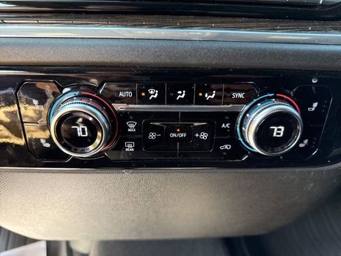 Used 2022 GMC Sierra 1500 Elevation image 38