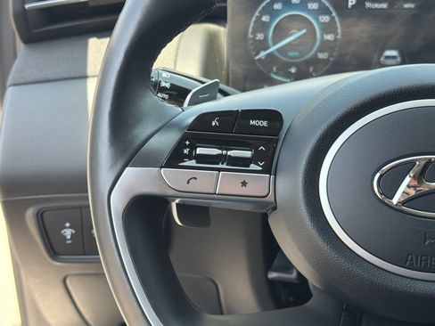Certified 2022 Hyundai Tucson Limited AWD/4WD image 26
