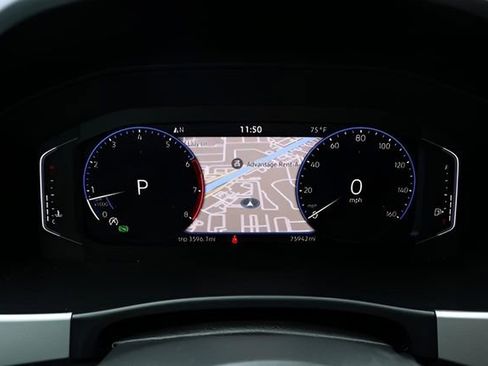 Used 2021 Volkswagen Atlas Cross Sport SEL image 26