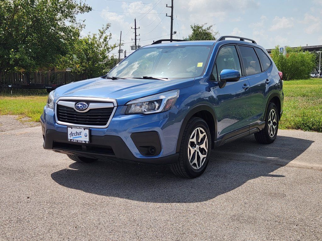 Used 2020 Subaru Forester Premium AWD/4WD image 2