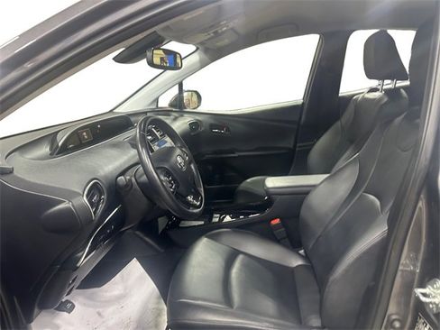 Used 2021 Toyota Prius XLE image 9