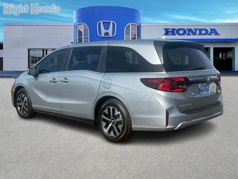 Certified 2025 Honda Odyssey EX-L image 4