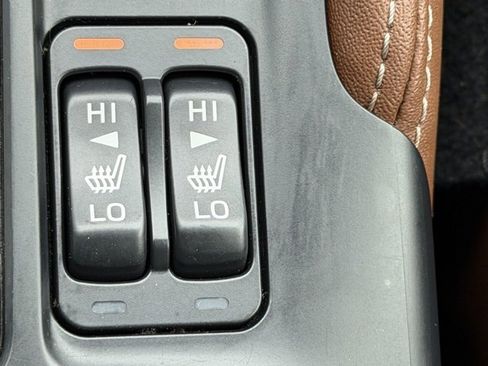 Used 2019 Subaru Forester Touring image 36