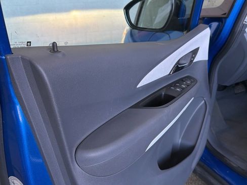 Used 2020 Chevrolet Bolt LT image 18